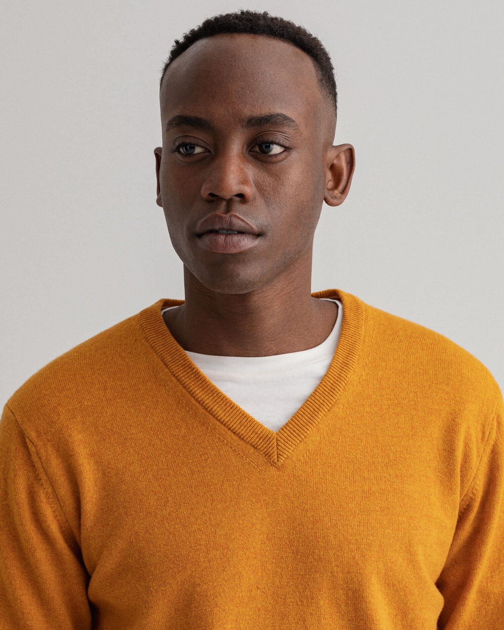 Gant Super Fine Lambswool V-Neck Pullover Dark Mustard Orange